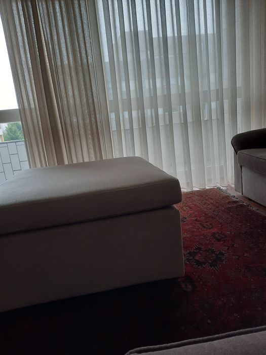 Pouf  e repousa pés