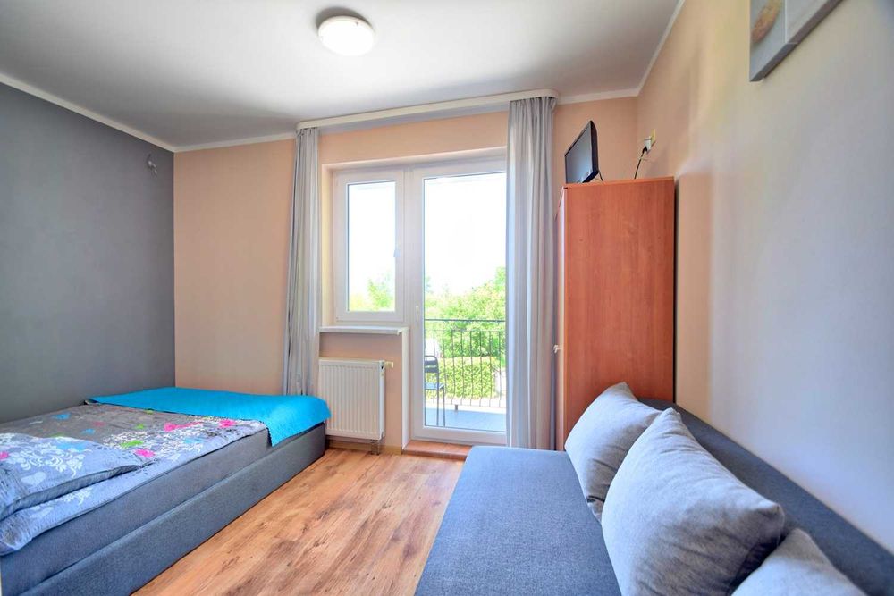 TANIE noclegi, pokoje pracownicze z łazienkami i balkonami w Grzybowie