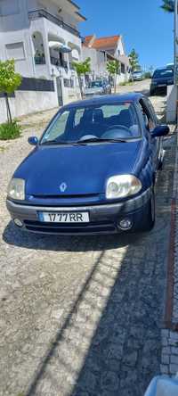 Renault Clio 1.2   2001