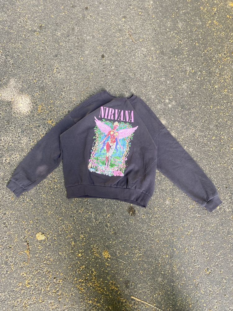 Кофта nirvana.