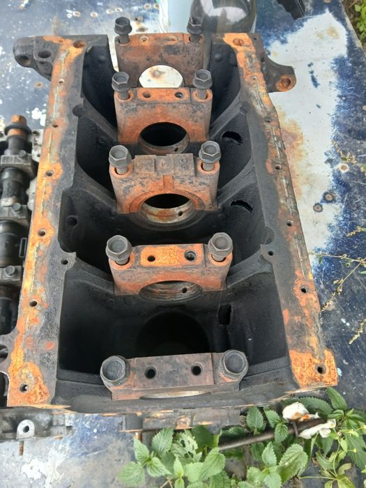 Блок двигуна Mazda 6 2.0 дизель RF 5C