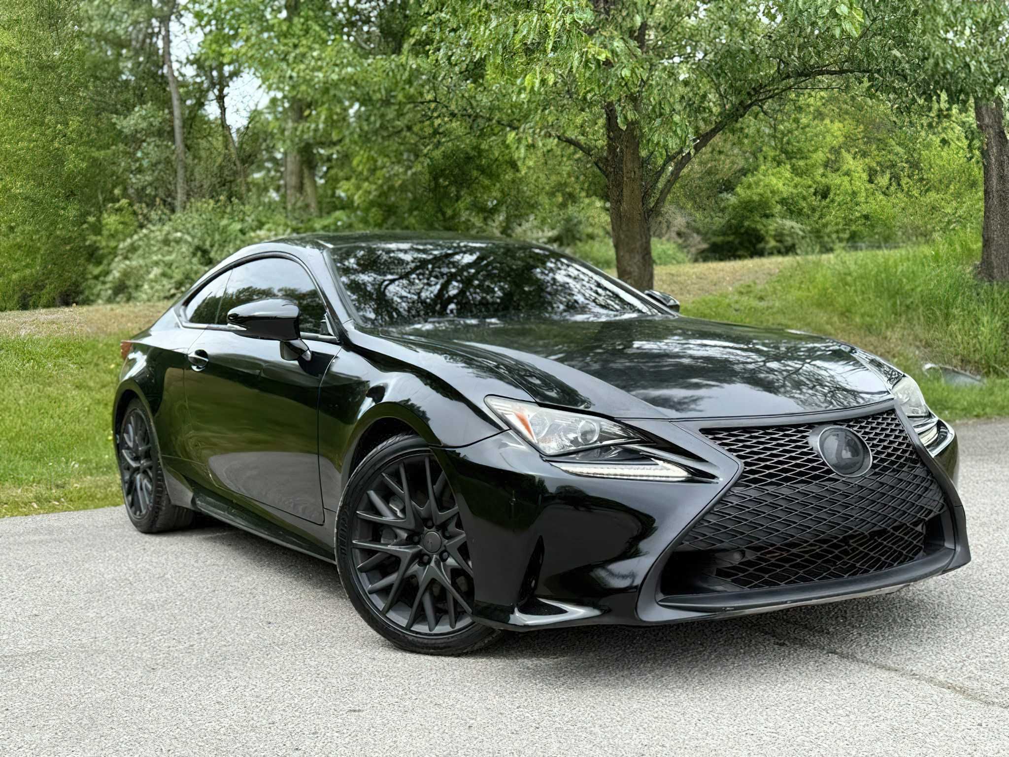 Lexus  Rс 200T      2016