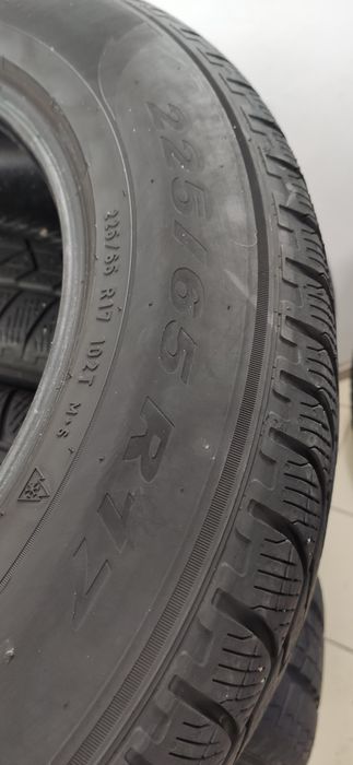 Резина R-17 225/65 102Т "Pirelli" SCORPION шини