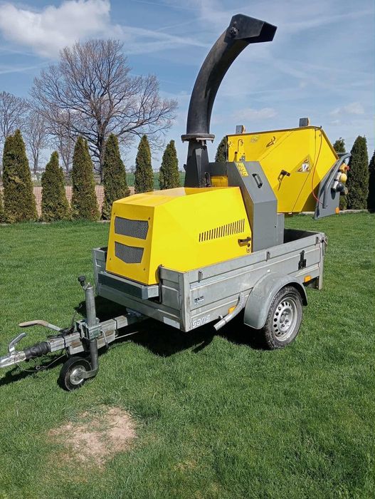 Wycinka drzew czyszczenie rynien zwyżka podnośnik koszowy