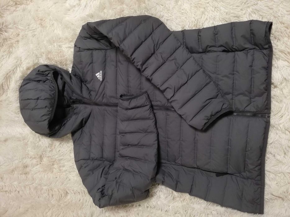 kurtka puchowa Adidas L 40 szara kurtka Adidas L model CY8738