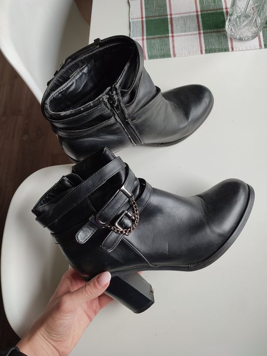 Czarna kozaki niskie