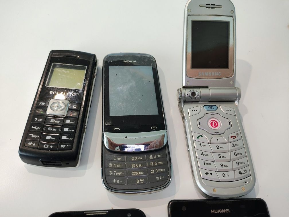 Samsung SGH-V200 Nokia C2, LG, Huawei Ascend G700 лот 5шт