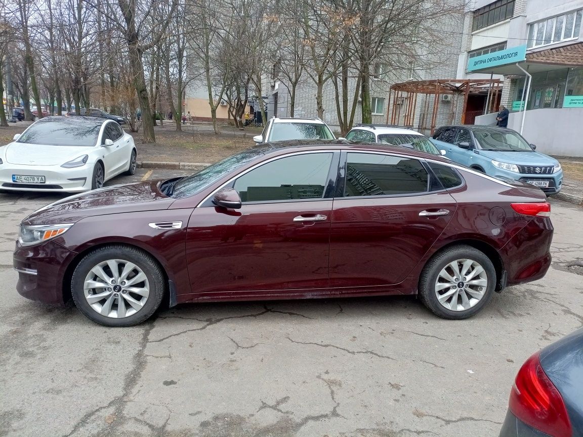 KIA optima EX 2017г