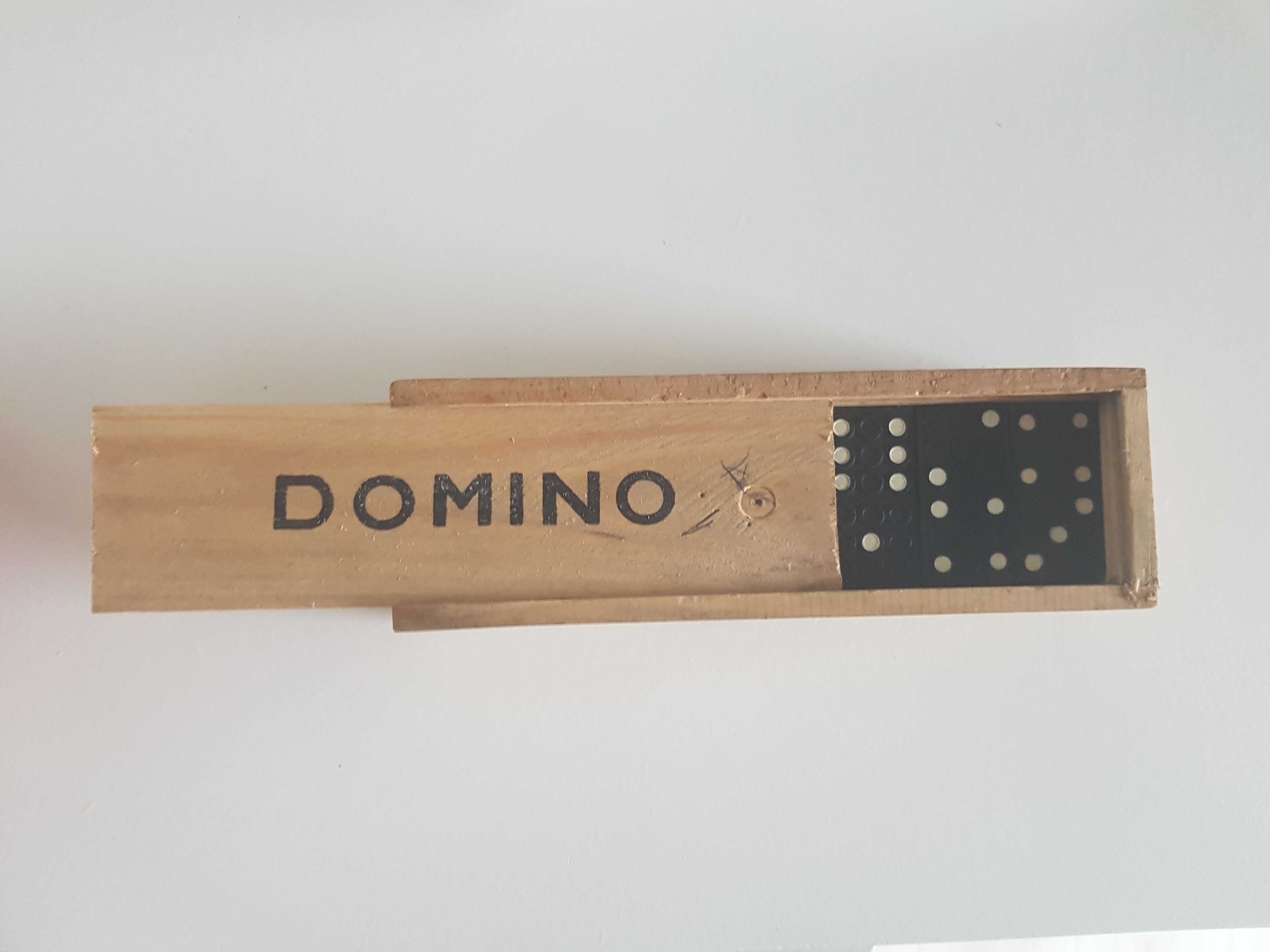 Gra Domino drewniane etui i klocki piekne wydanie