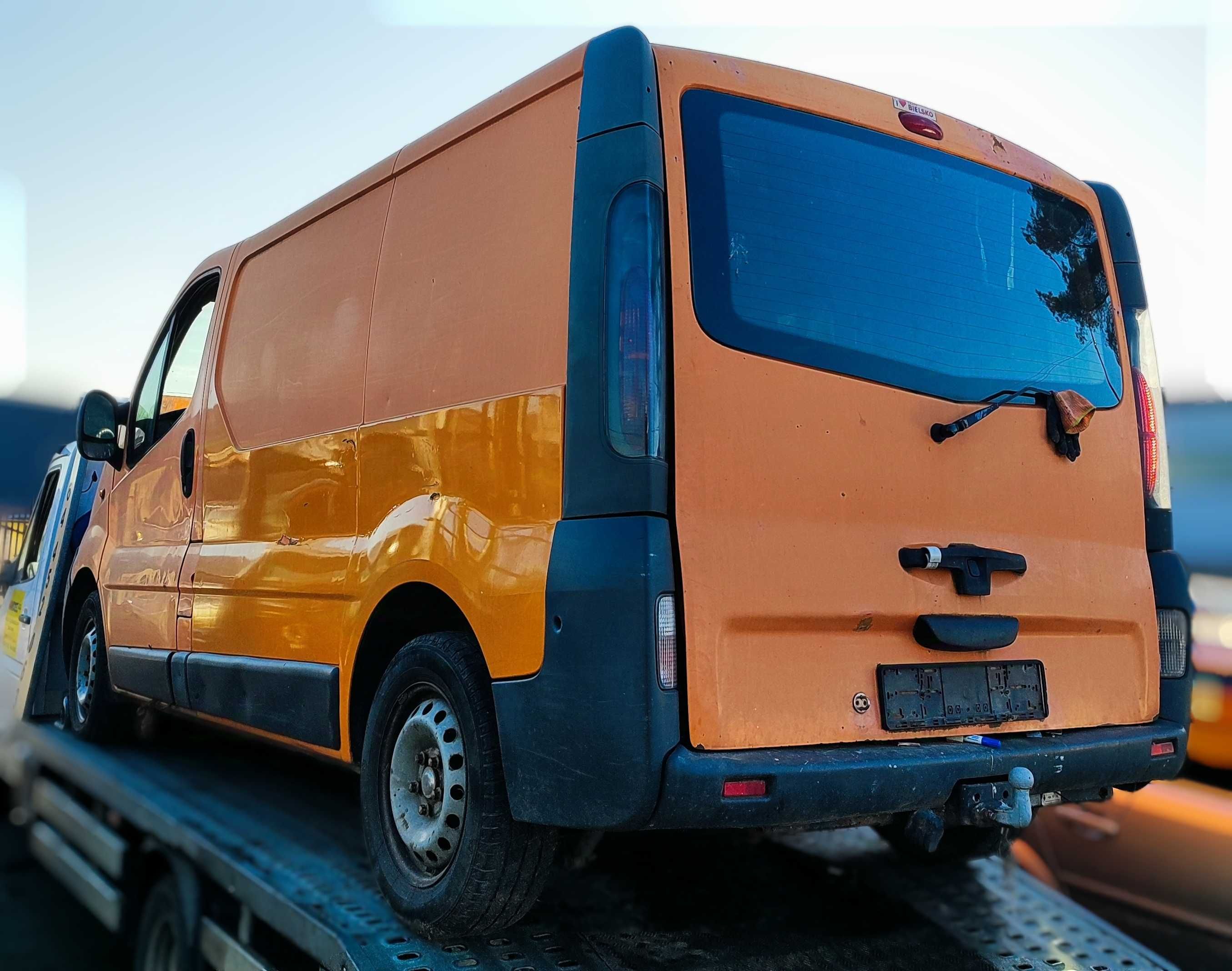 Renault Trafic 2 - Lampy przód kpl lewa i prawa