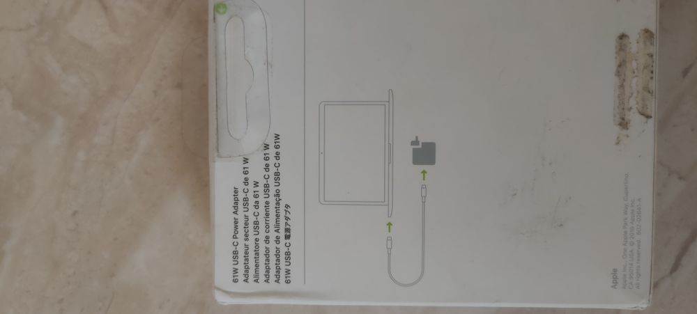 USB-C 61W Power Adapter