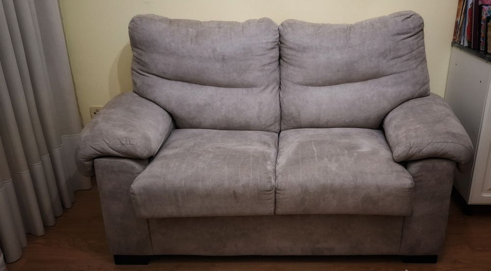 Sofá 2 lugares pele de pêssego