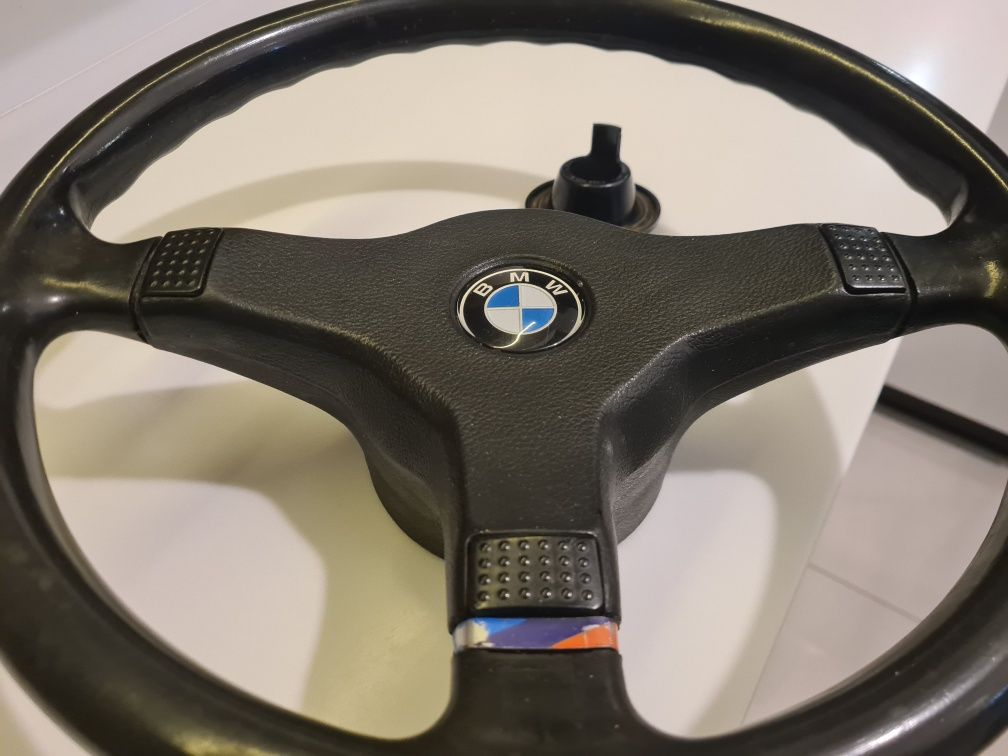 Kierownica e30 mtechnik1 mała