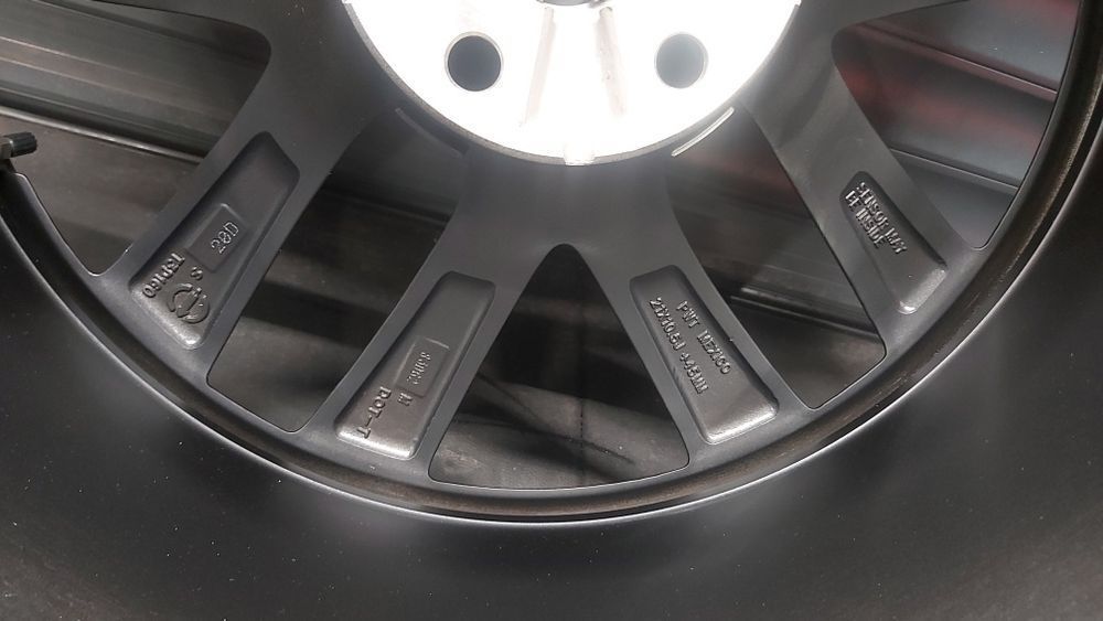 Koło Felga Opona 295/30R21 PIRELLI Tesla S Plaid 2021+