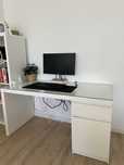 Secretária MALM 140x65 cm