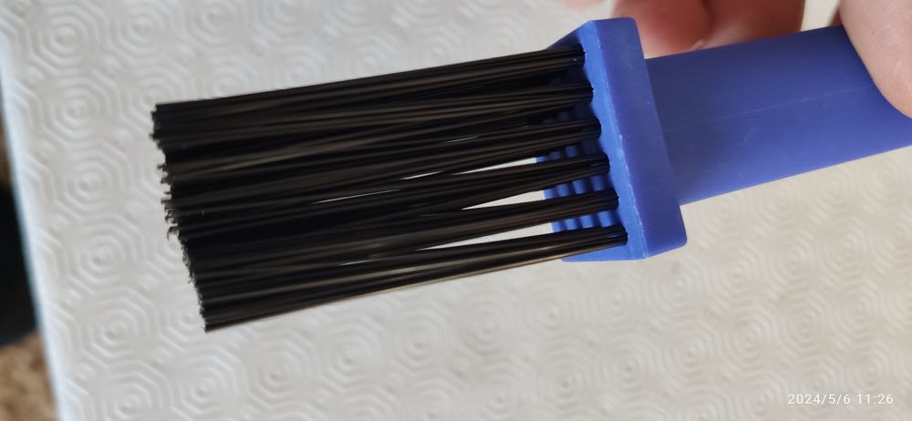 Escova limpa corrente mota