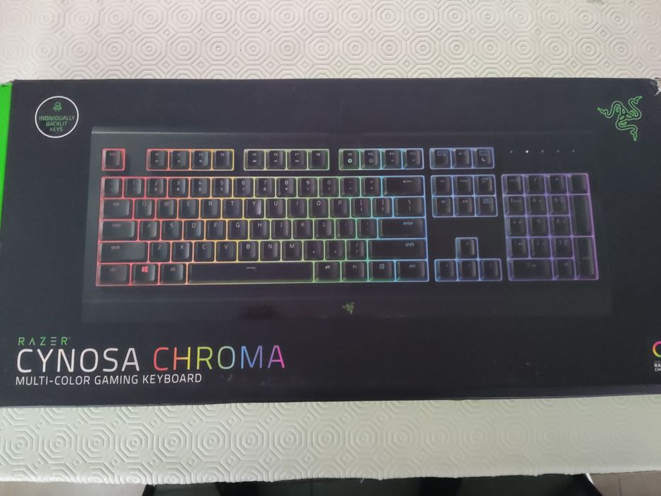Teclado RAZER Cynosa Chroma, individual light Keys.