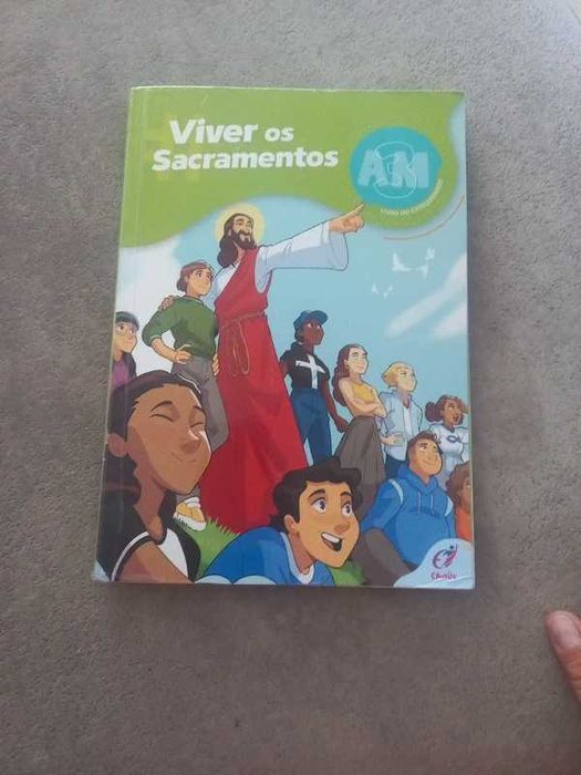 Livro da Catequese - viver os sacramentos - 7° ano