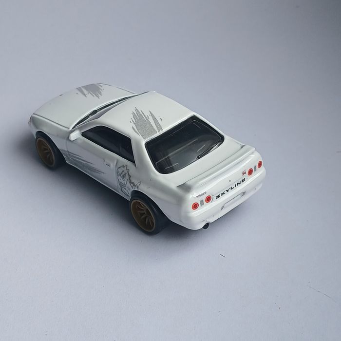 Hot wheels premium nissan skyline GTR R32
