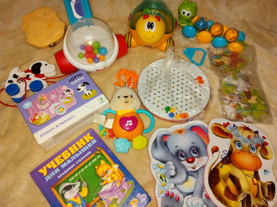 Игрушки от года развивающие