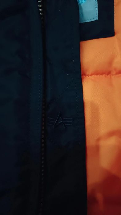 Продам бомбер альфа индустир