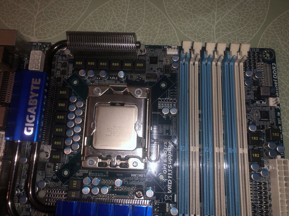 Placa principal gigabyte GA-EX58-UD5