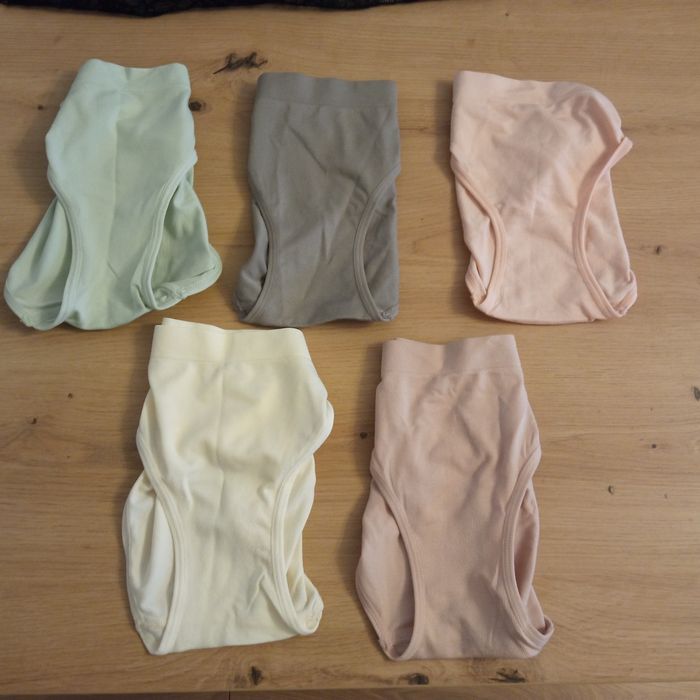 majtki damskie XL/42 attributes 5 par nowe