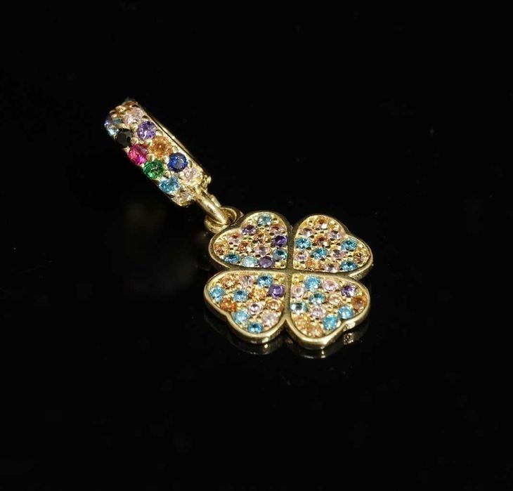 Złoto 585 - złota zawieszka charms Koniczynka