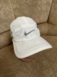 Nike AW84 Dri-fit кепка п‘ятипанелька