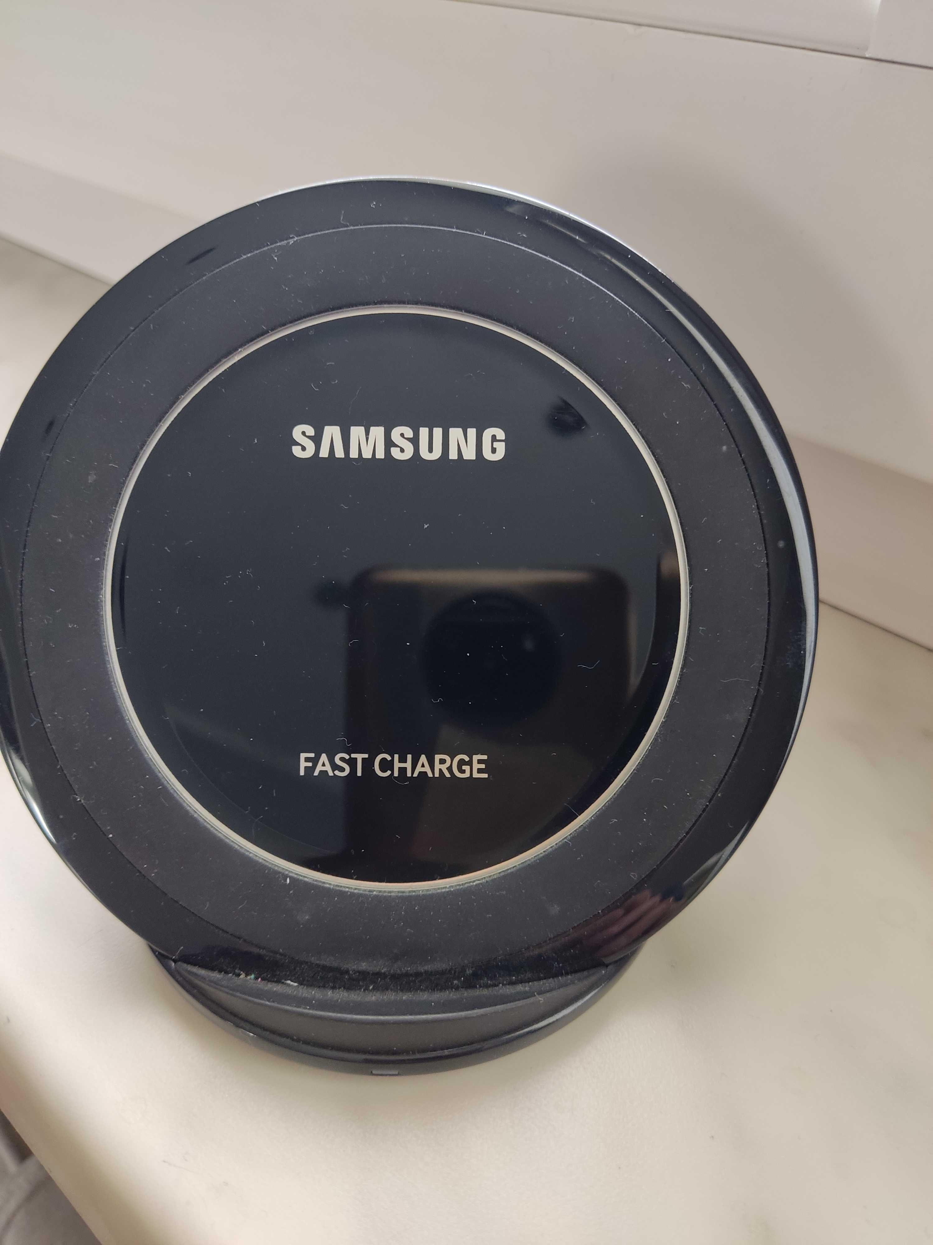 Ładowarka indukcyjna SAMSUNG Fast Charge