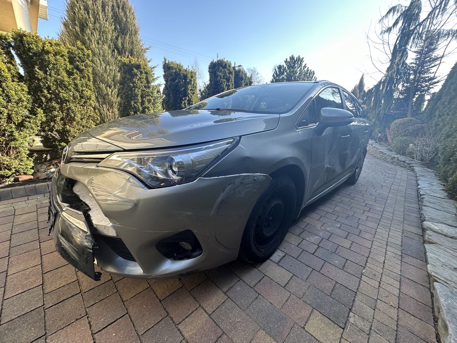 Toyota avensis 2017r Salon Polska