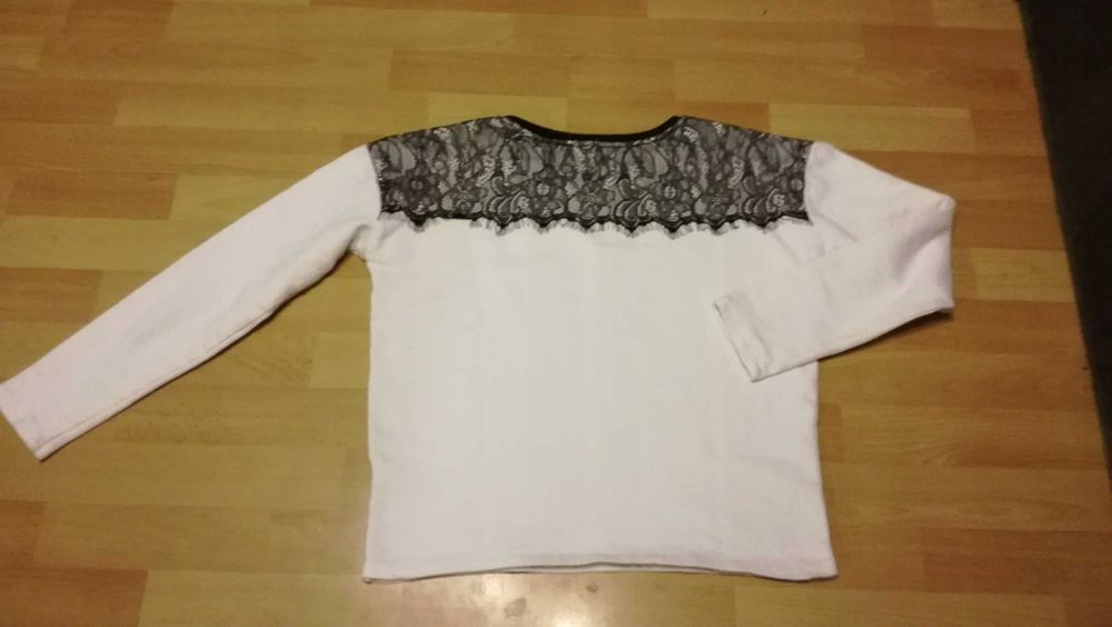 Bluzka GUESS r.M stan bardzo dobry