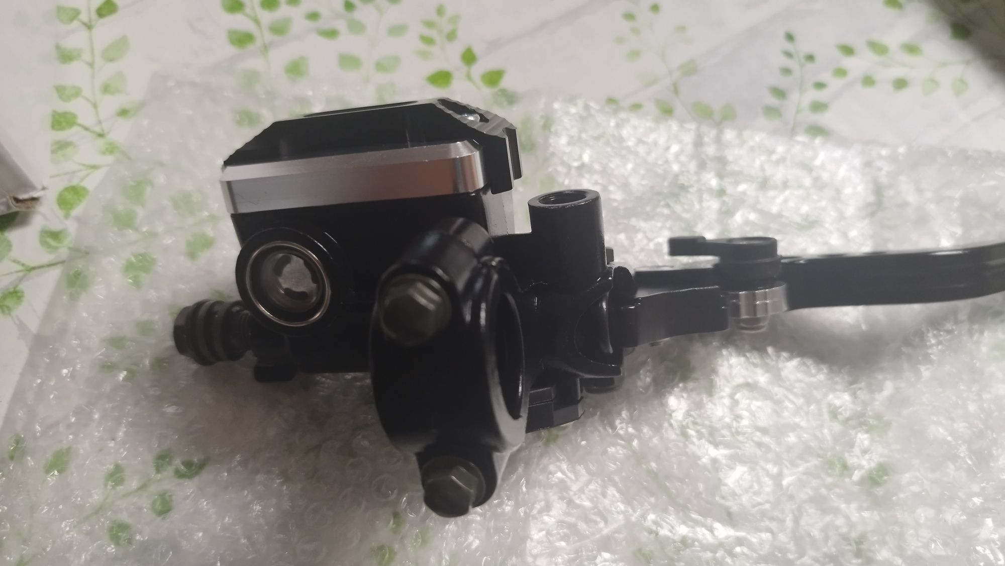 Manetes sport para motas novas