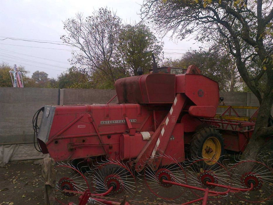 Продам комбайн MASSEY-FERGUSON 86