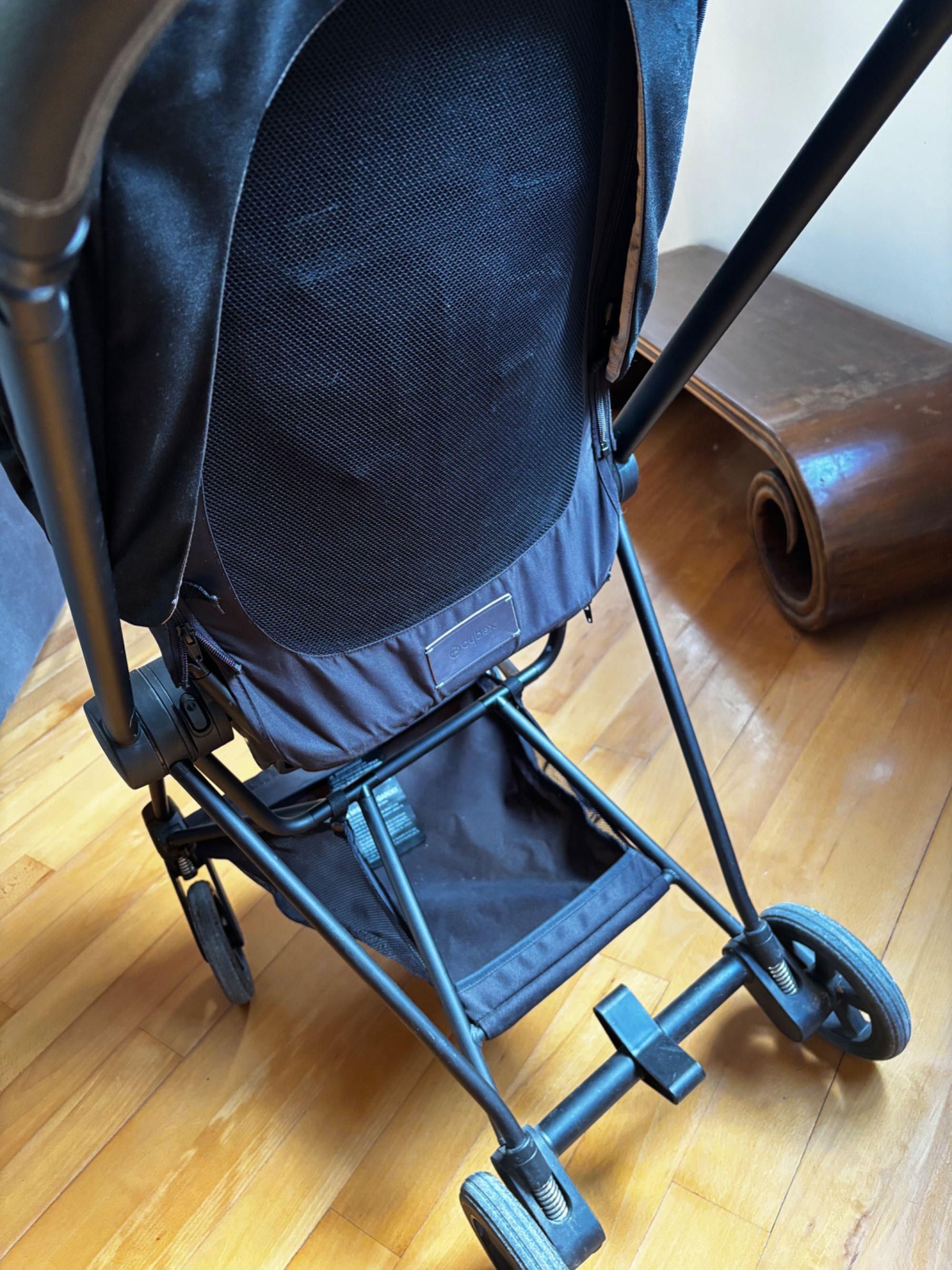 CYBEX Platinum Mios 2 - carrinho preto em bom estado