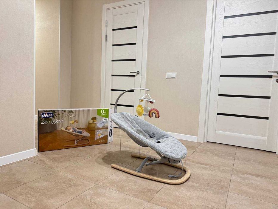 Дитяче крісло-гойдалка Chicco Zen Wave сіре