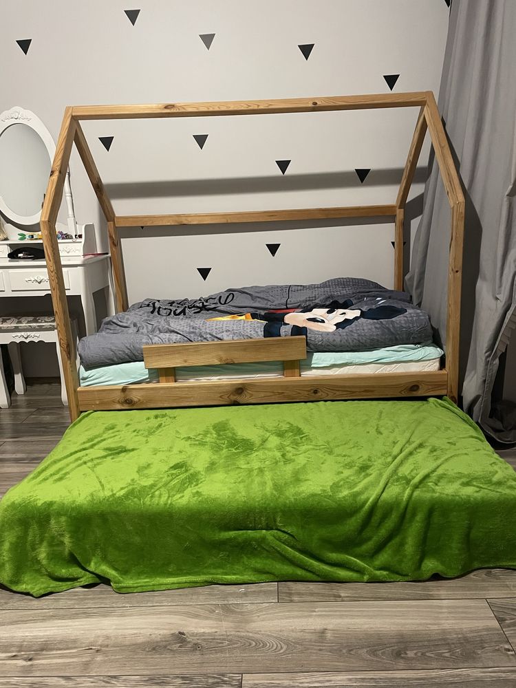 Łóżko domek z 2 materacami Baby Matex 140x70