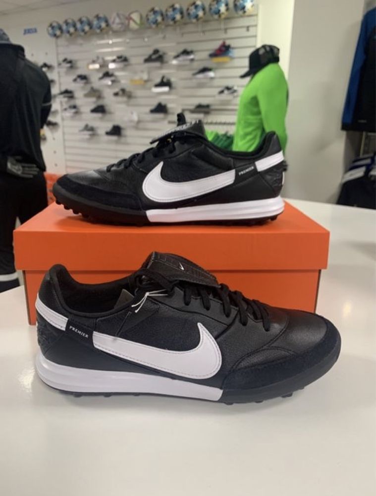 Сороконожки бампи Nike Premier III TF AT6178 010.