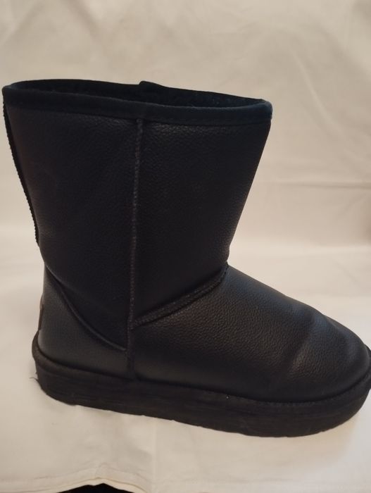 Женские теплые уги