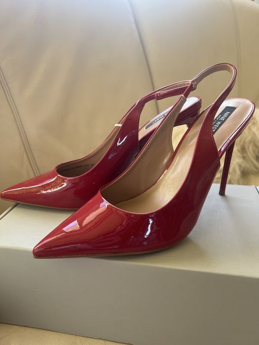 Szpilki z odkrytą pietą 41