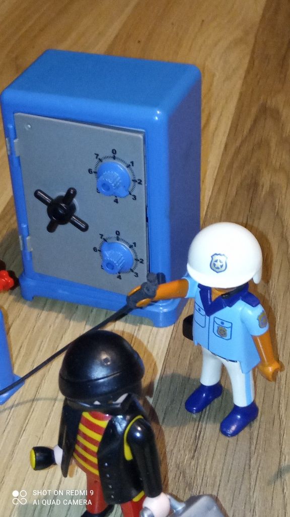 Playmobil napad policja złodzieje