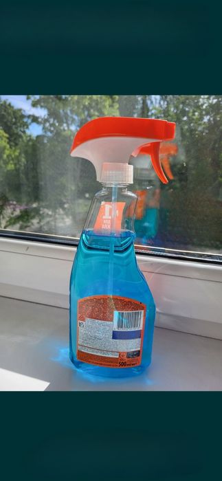 Продам засіб для миття скла та поверхонь Mr. Muscle з розпилювачем.