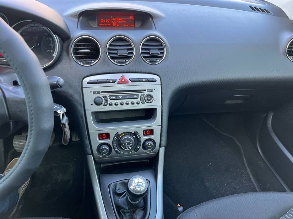 Продам Peugeot 308 SW