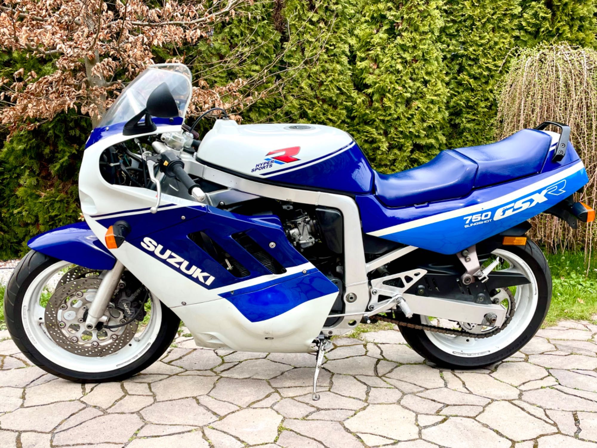 Suzuki GSXR 750 piękne olejak