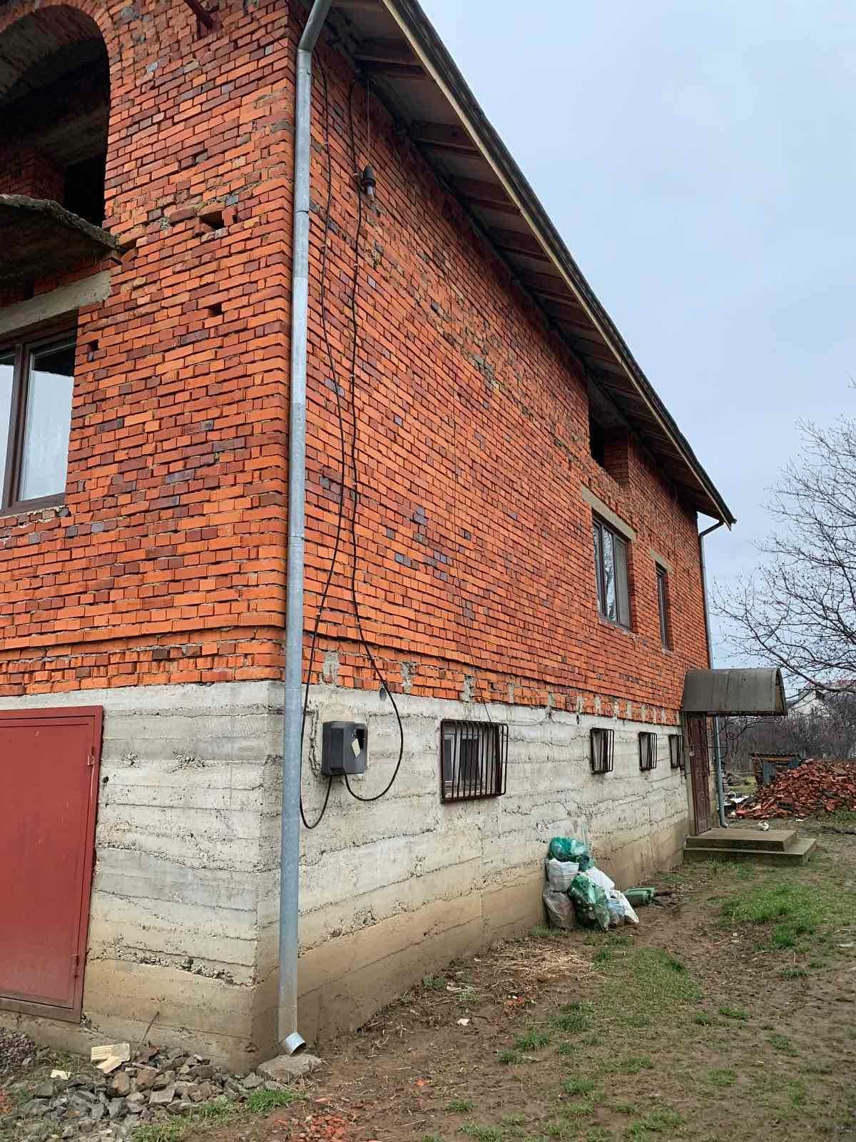 Будинок з каміном Мукачео Паланок Підгород вид замок Інтернет постійно