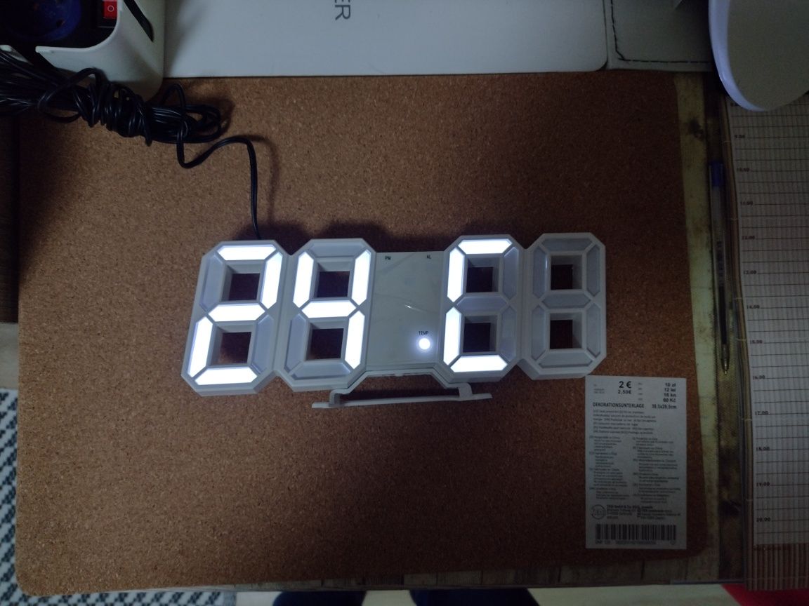 Zegarek elektroniczny led