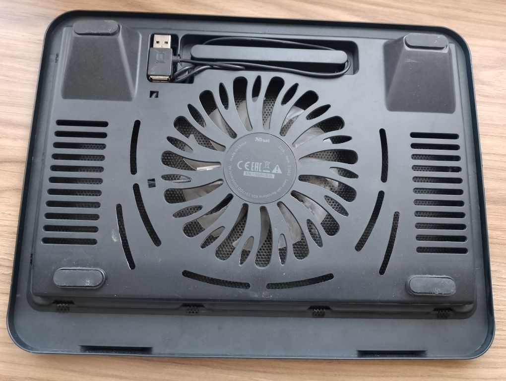 Podkładka chłodząca pod laptopa