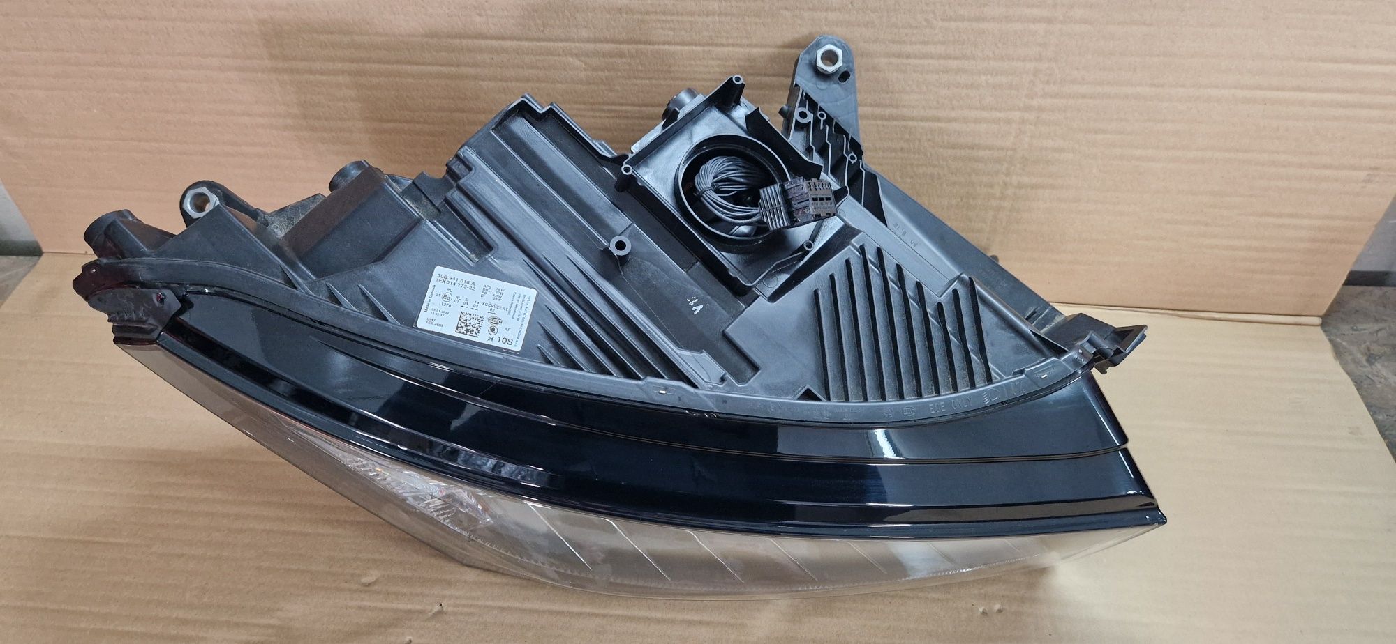 Lampa przod przednia prawa skoda enyaq 5lb.941.016.a