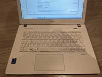 Laptop Acer Aspire V3 biały