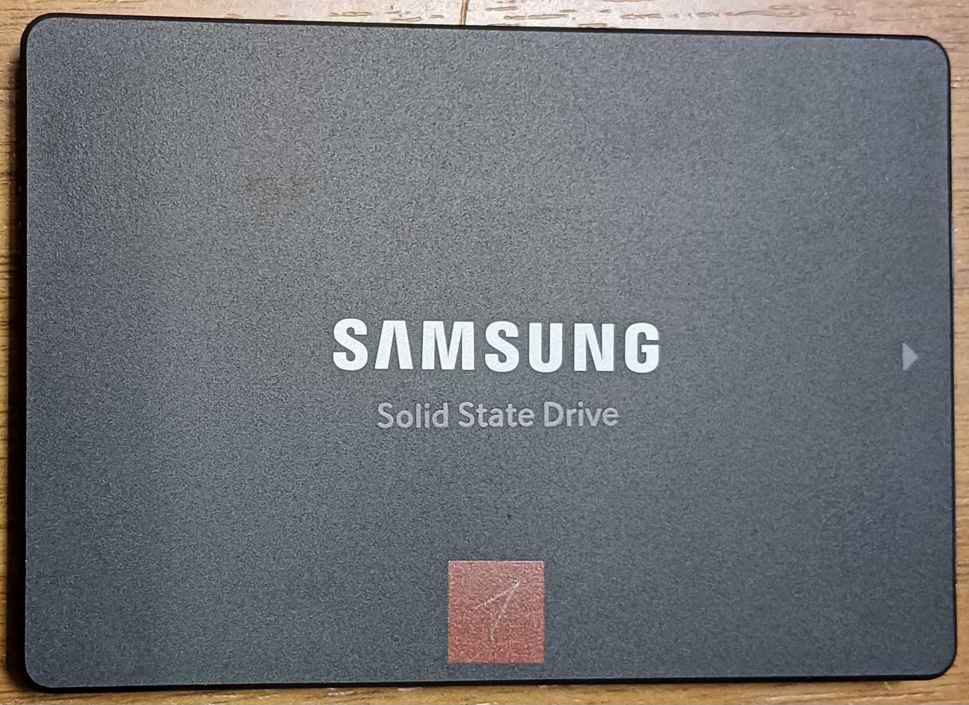 SSD диск 2,5" версии PRO - Samsung V-Nand 860 Pro 1Tb SATA-III